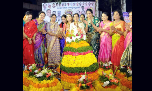 Zilla Parishad Chairperson Patlolla Manjusree Jaipal Reddy hosts Bathukamma Celebrations at ZP Head Office, Sangareddy